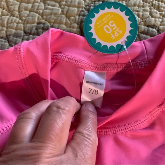 NWT. Kid’s Pink Long Sleeve Rashguard * Size 7/8 - Picture 3 of 8